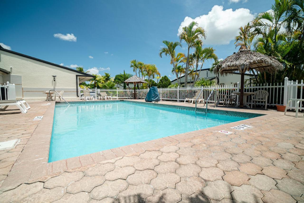 Travelodge By Wyndham Florida City/Homestead/Everglades Экстерьер фото
