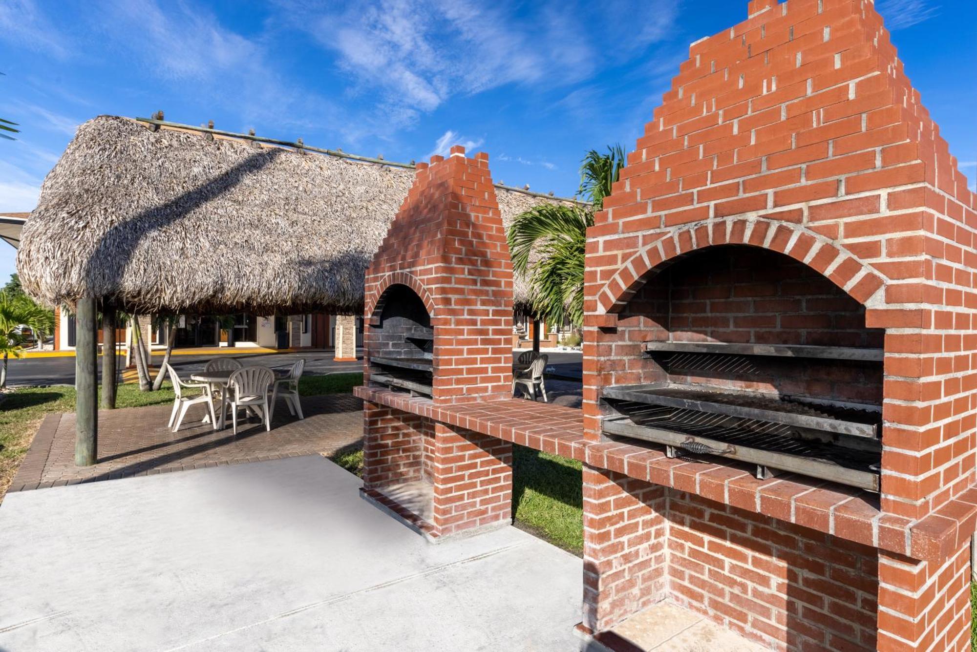 Travelodge By Wyndham Florida City/Homestead/Everglades Экстерьер фото