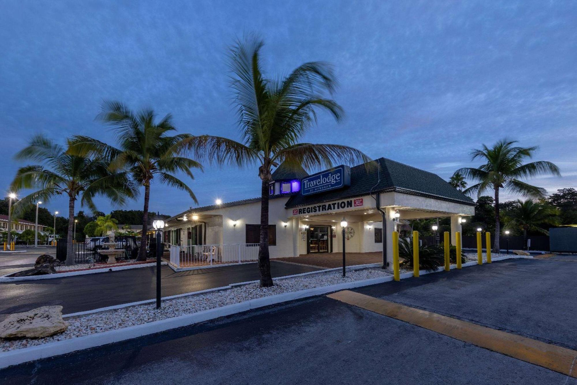 Travelodge By Wyndham Florida City/Homestead/Everglades Экстерьер фото